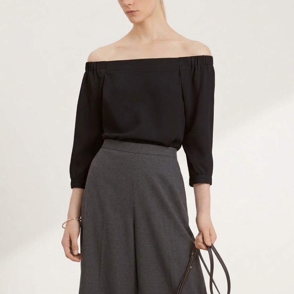 Aritzia Black Off‑Shoulder Top